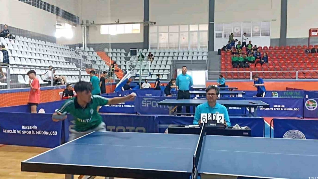 Masa Tenisi Gençler Şampiyonları Başladı