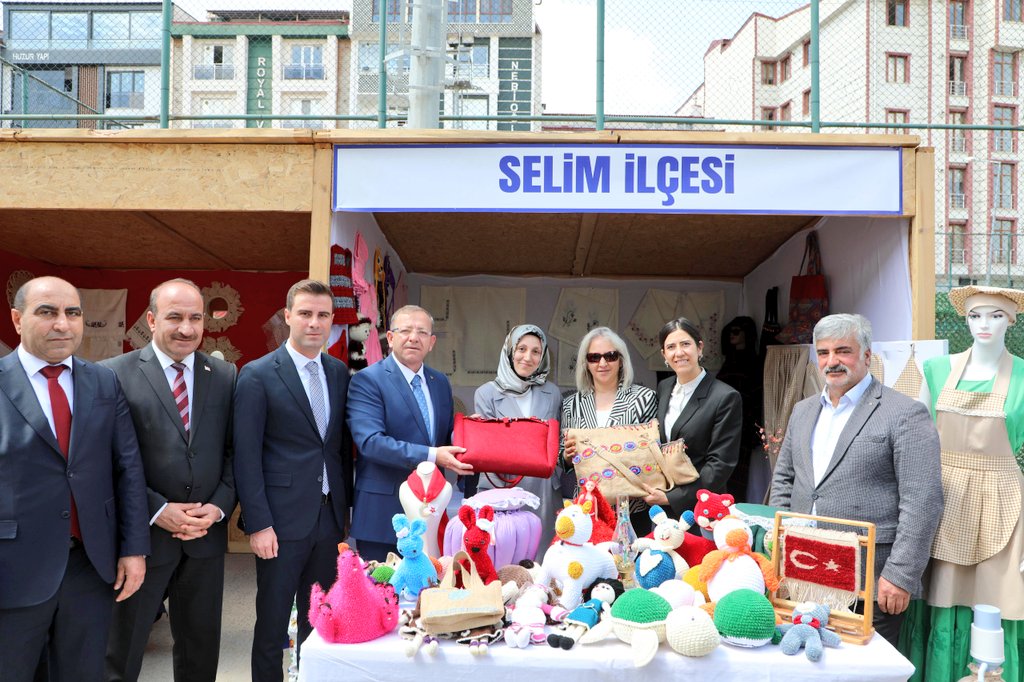 Kars'ta Emek ve Sanatın Buluştuğu Sergi Açıldı