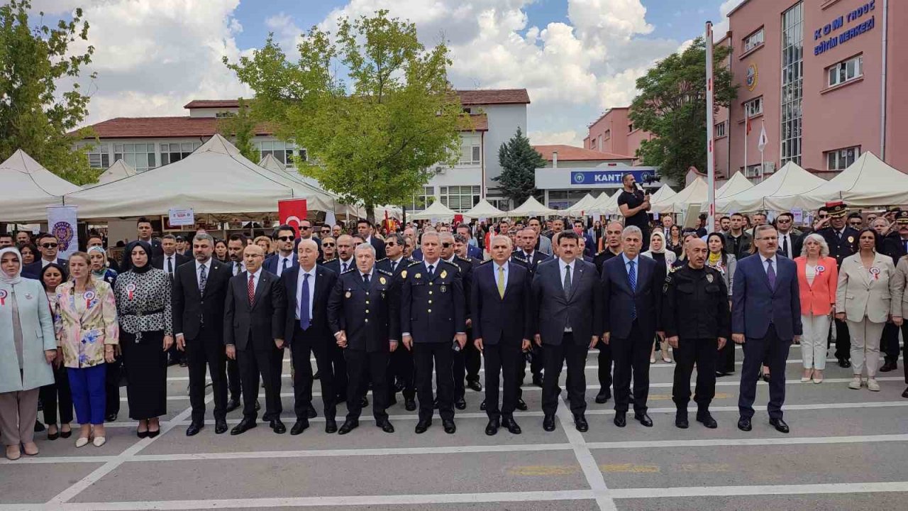 Polis Eşleri Derneği "Gıda ve Dayanıklı Tüketim Ürünleri Sergisi" düzenledi