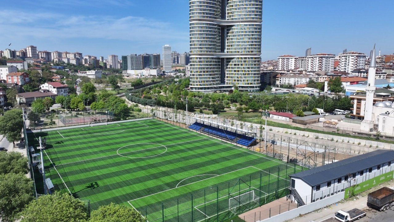 Yenisahra Stadı yenilendi, Ataşehir’de spor altyapısı güçlendi