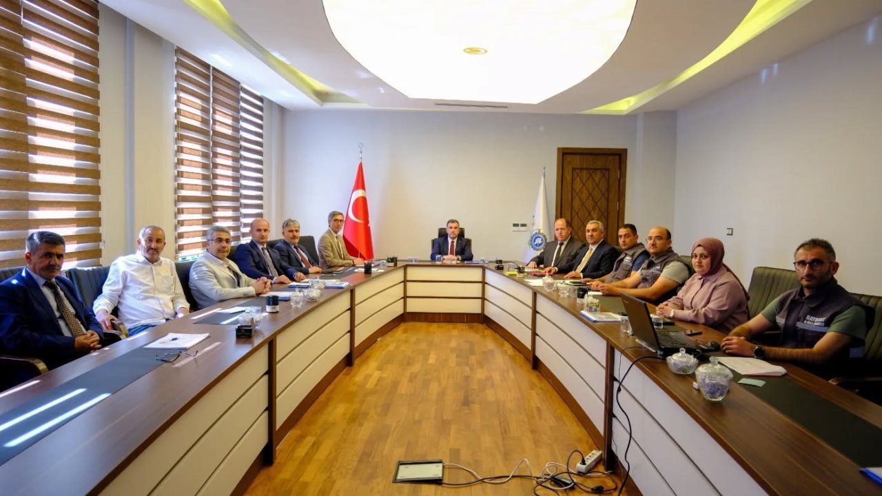 İl Özel İdaresi bünyesinde yürütülen proje ve yatırımlar değerlendirildi