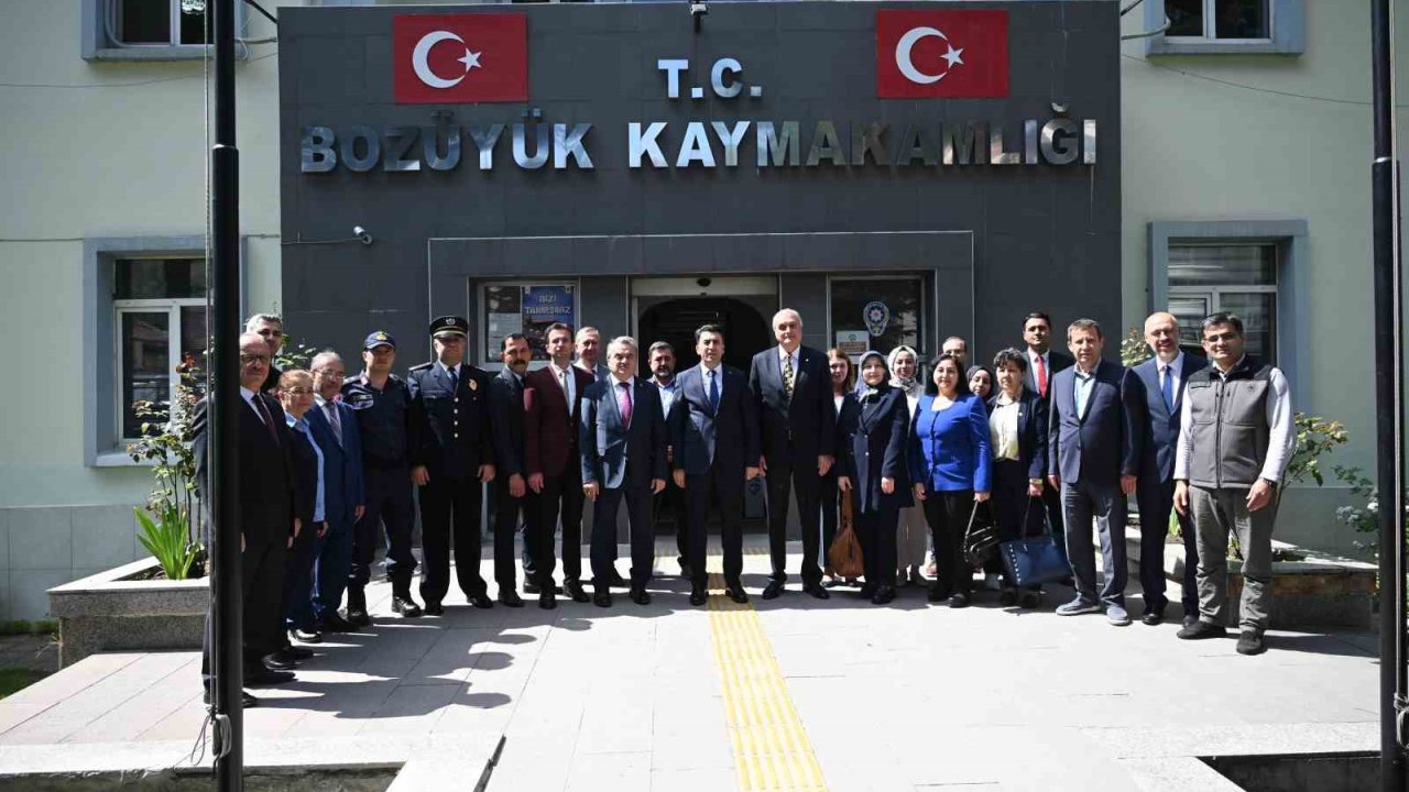 Vali Aygöl’den Bozüyük’e veda ziyareti