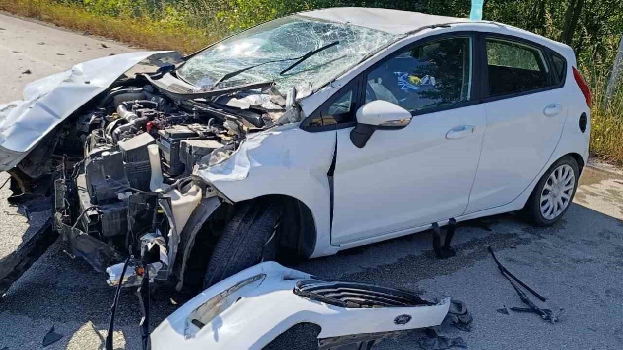 Çanakkale’de trafik kazası: 2 yaralı