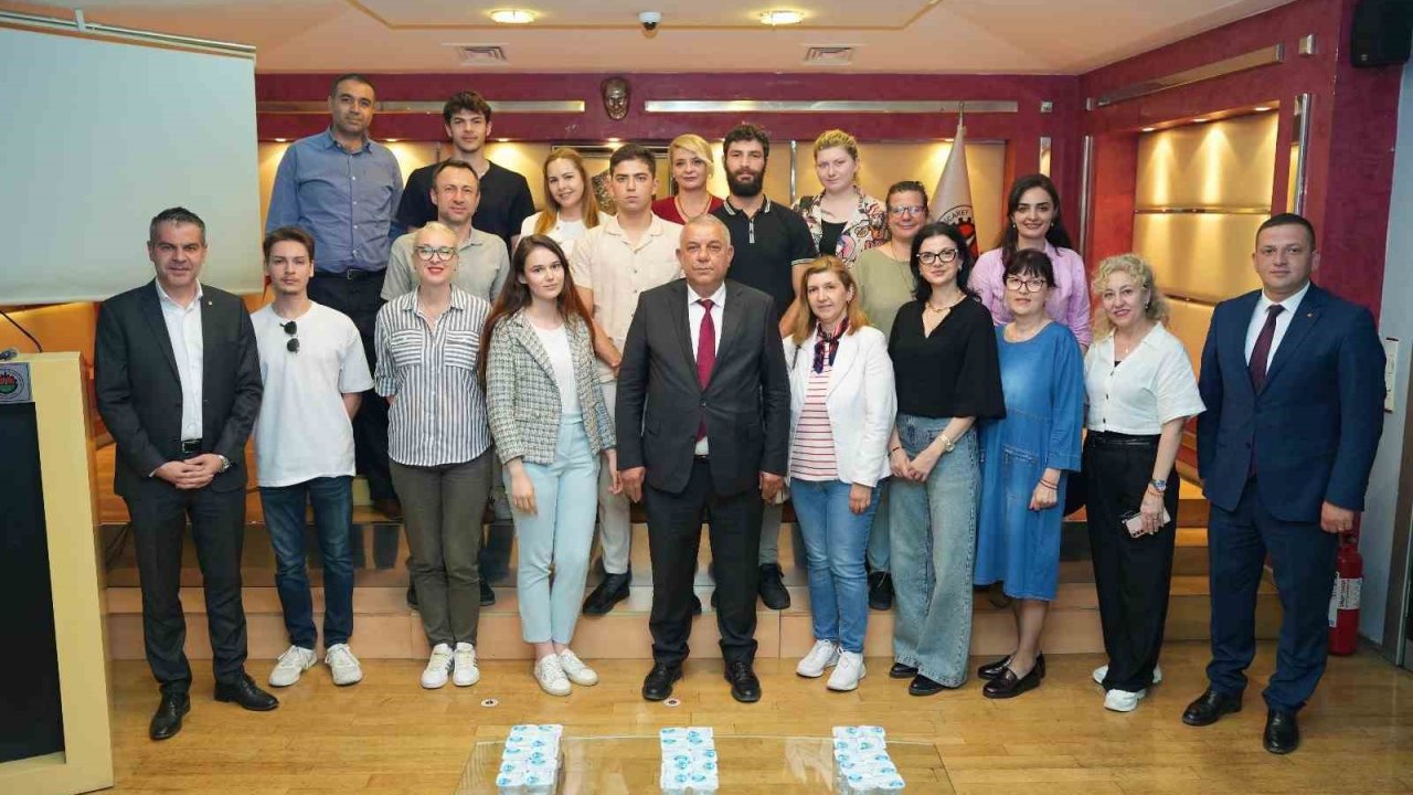 DTSO Balkan ülkeleri gençlik çalışanlarını ağırladı