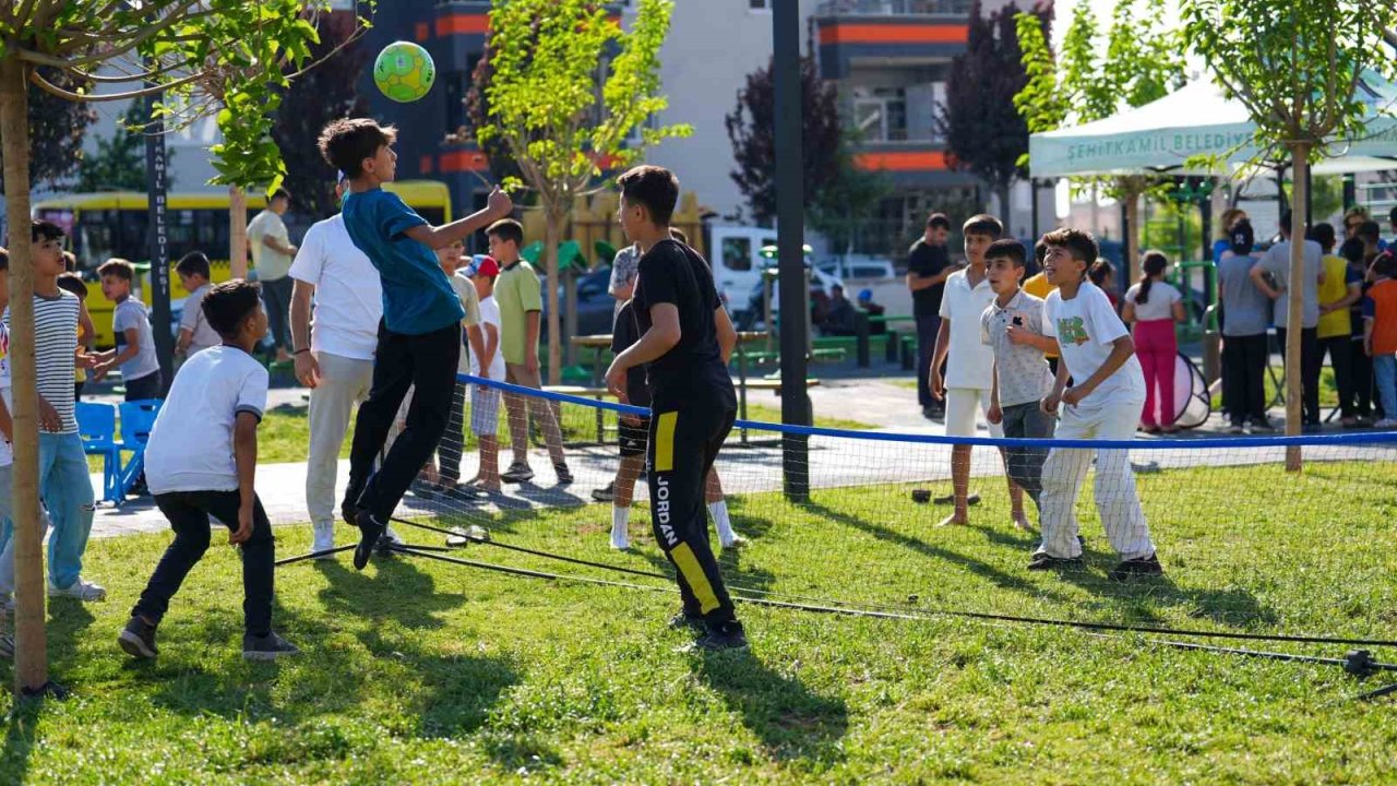 Şehitkamil çocuk şenlikleri başladı