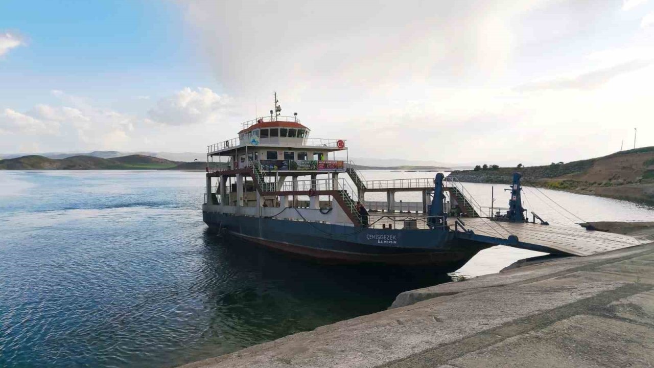 Feribot seferlerinde yaz saati uygulaması başlıyor