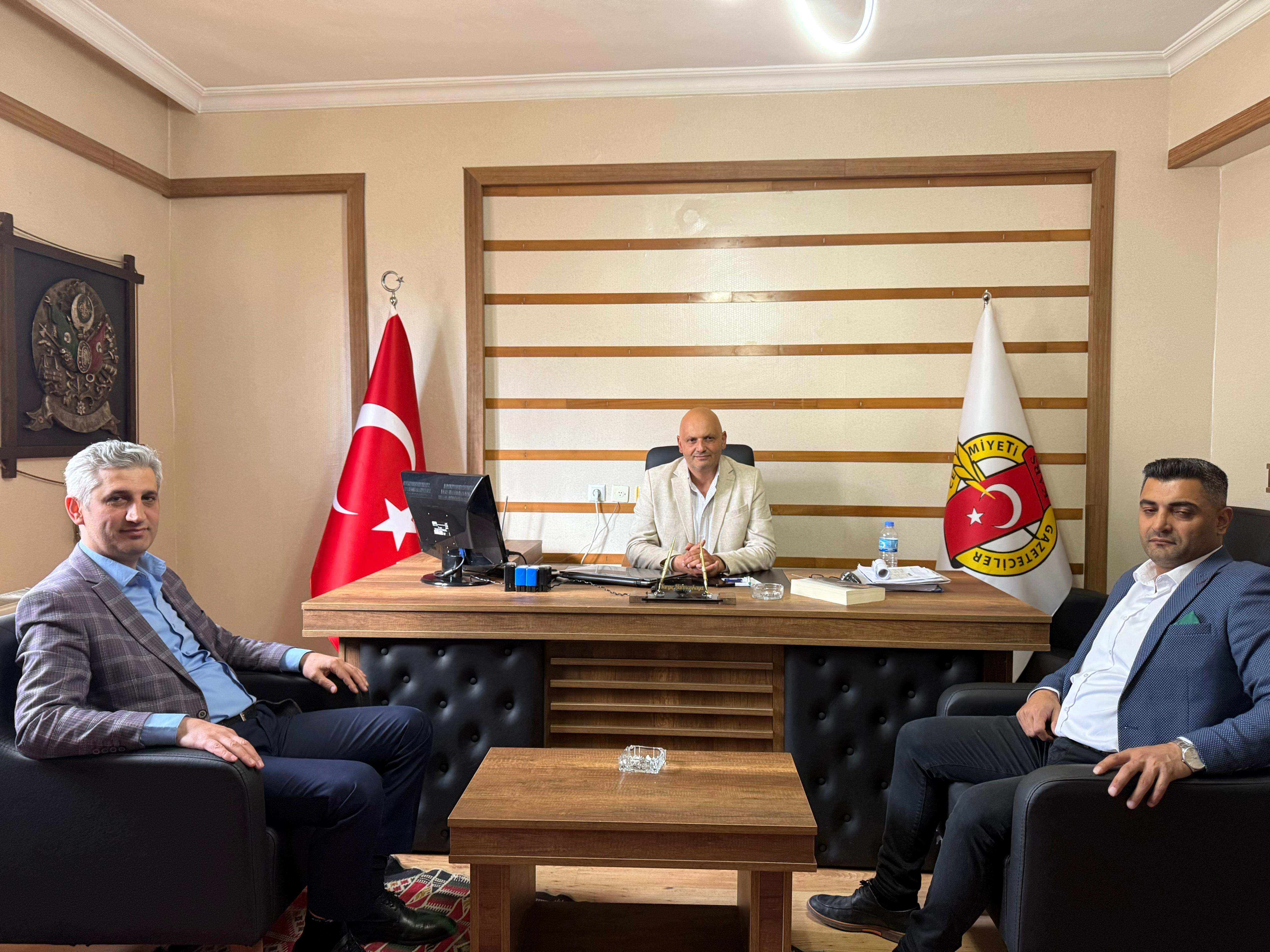 BİK Müdürü Şahin’den Kars’ta basın kuruluşlarına ziyaret