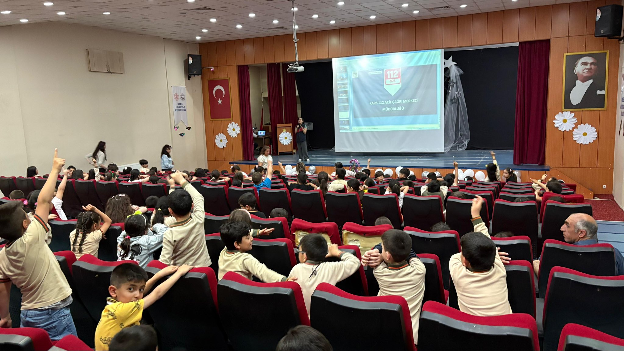 Kars 112 Acil Çağrı Merkezi’nden Öğrencilere Hayat Kurtaran Eğitim