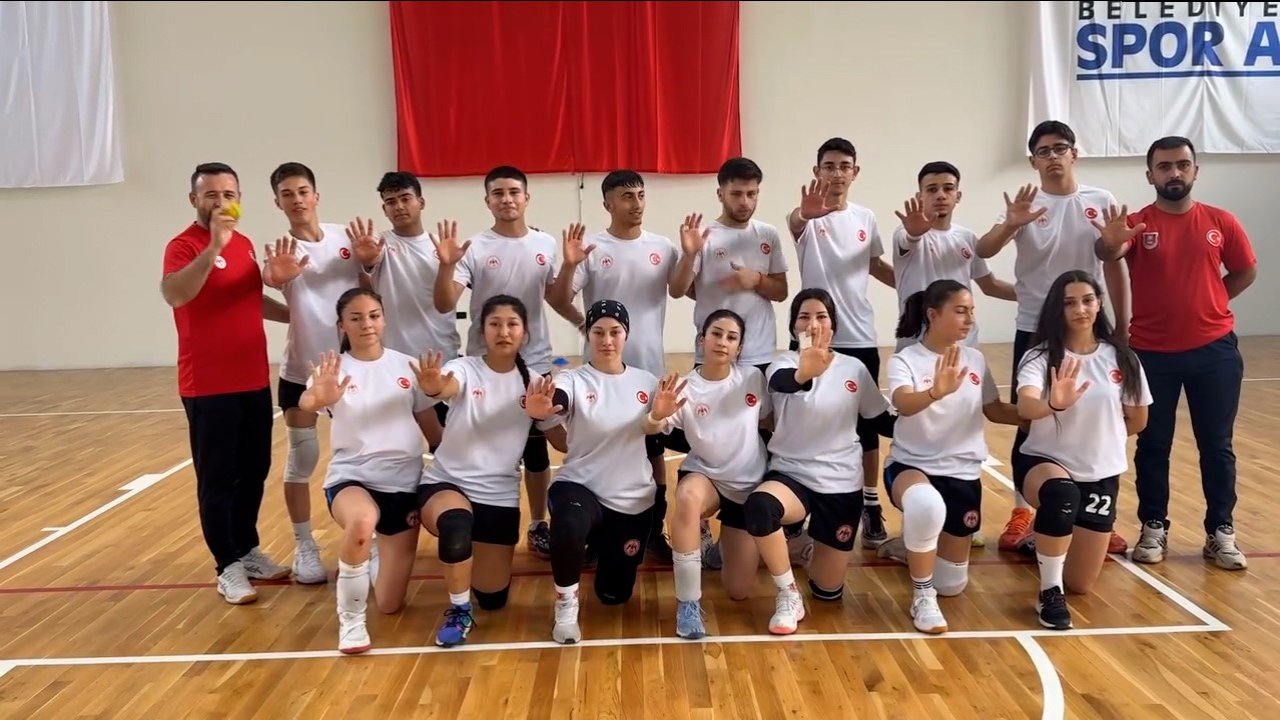 Gençler Beyzbol5 Milli Takımı, Kayseri Erciyes’te Meksika hazırlığında