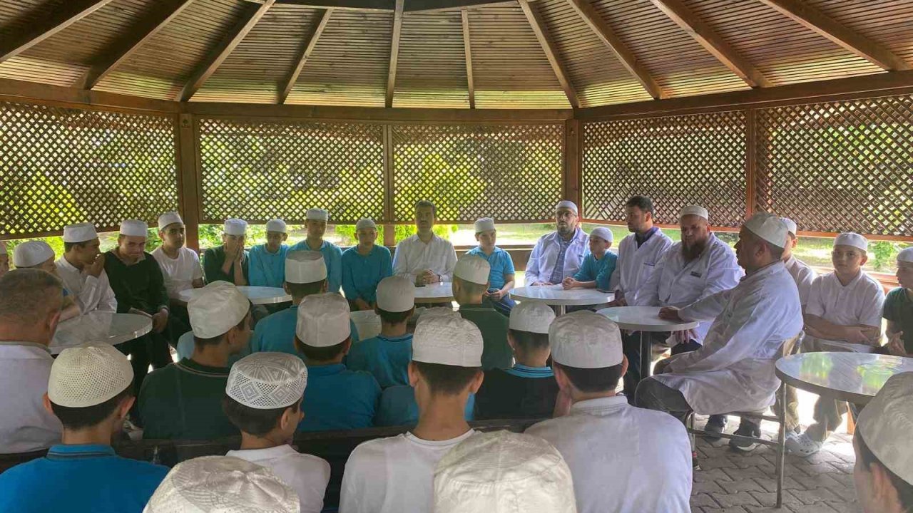 Yatılı eğitim alan öğrencilere ziyaret