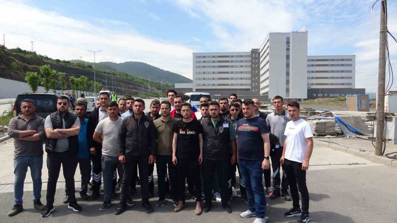 Taşeron firmasına bağlı özel güvenlik görevlileri 3 aydır maaş alamıyor