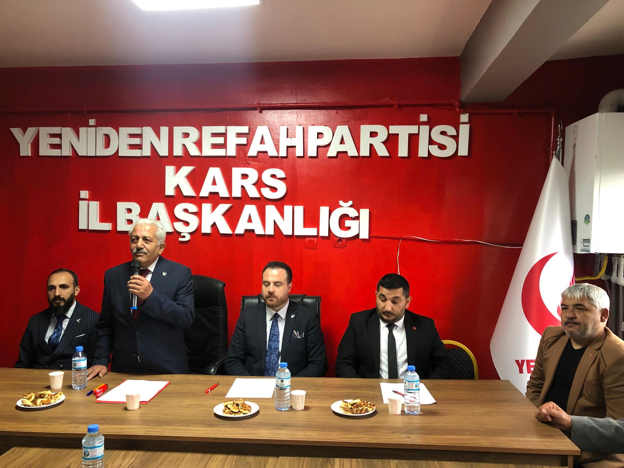 YRP Kars İl Başkanı Çelik; "Yönetemiyorsanız bırakın, düzeltemiyorsanız gidin!"