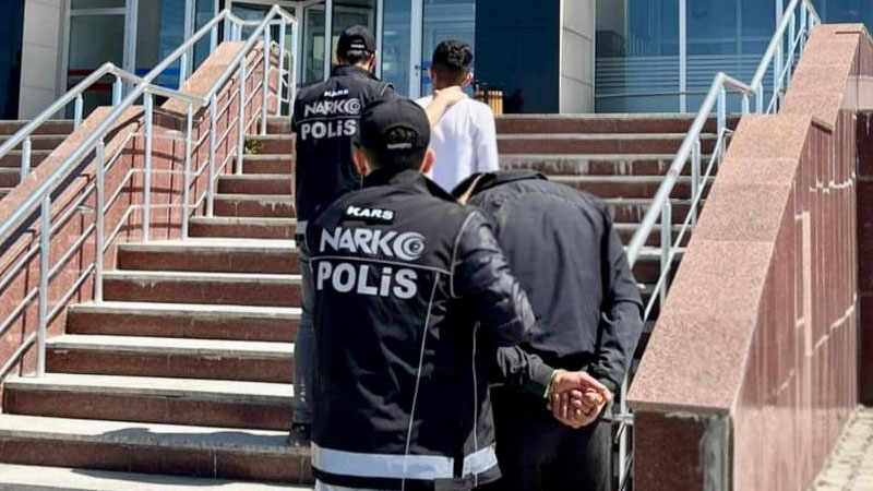 Kars’ta Uyuşturucuya Geçit Yok, 3 Kişi Tutuklandı!