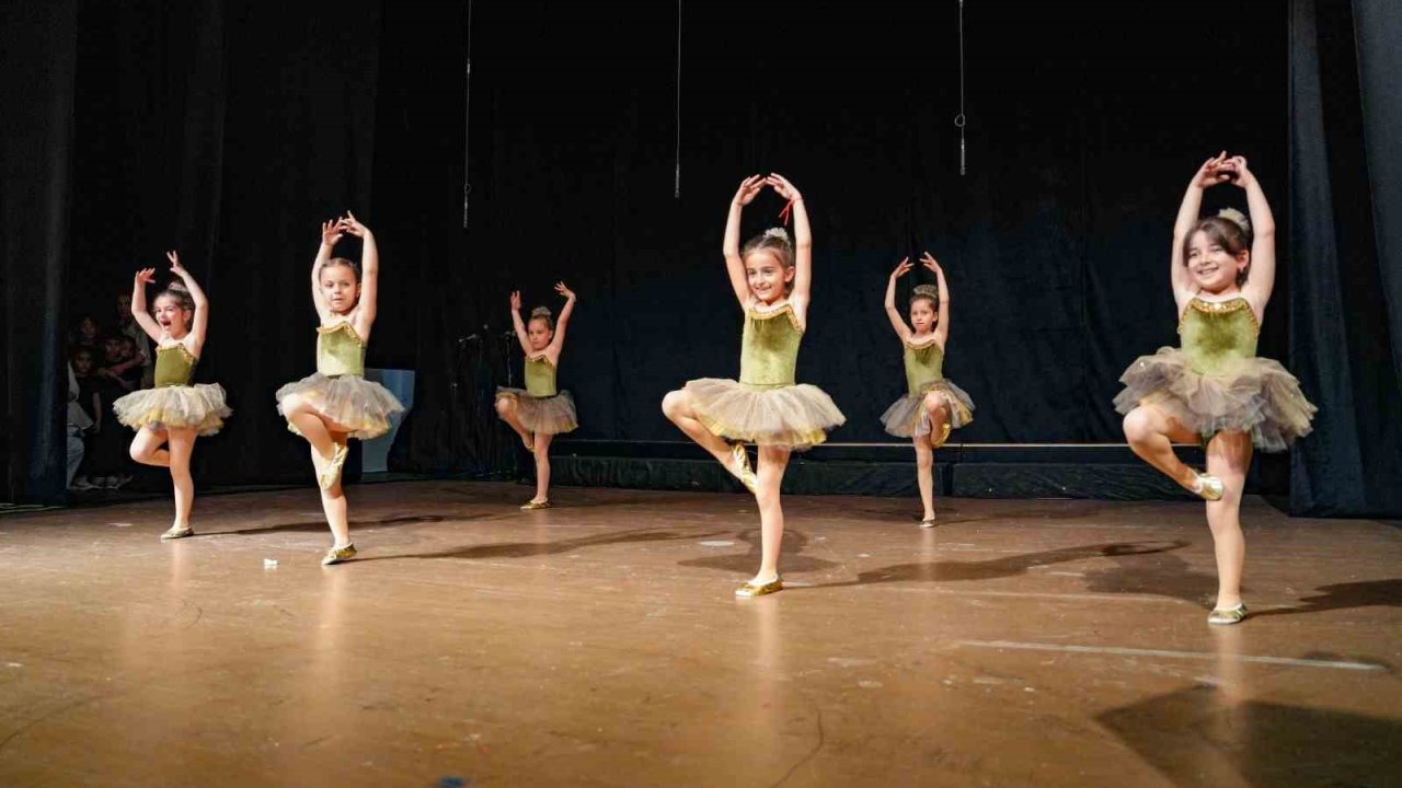 Gölbaşı Belediyesi kültür ve sanat kursiyerlerinden yıl sonu gösterisi