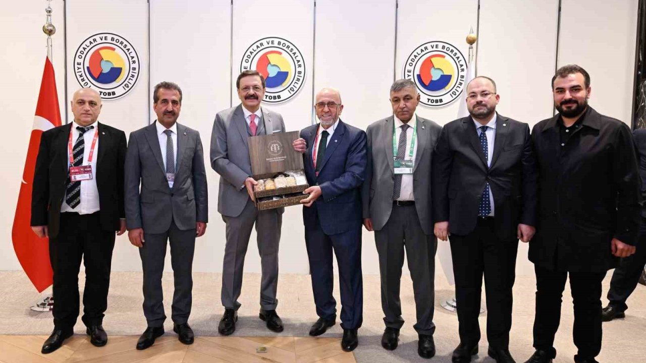 Elazığ Ticaret Borsası yönetimi, TOBB 81’inci Genel Kuruluna katıldı