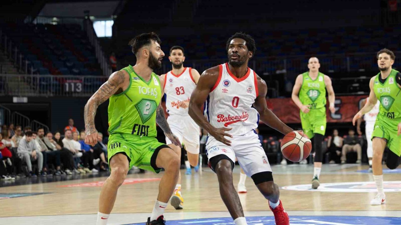 Bahçeşehir Koleji seride durumu 1-1’e getirdi