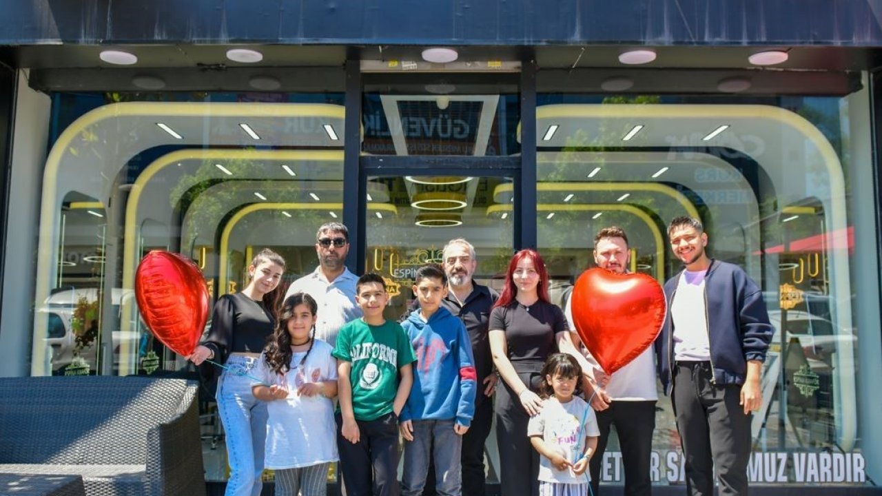 Esenyurt Belediyesi Kurban Bayramı öncesi ilçedeki yetim ve öksüz çocuklara şefkat eli uzattı