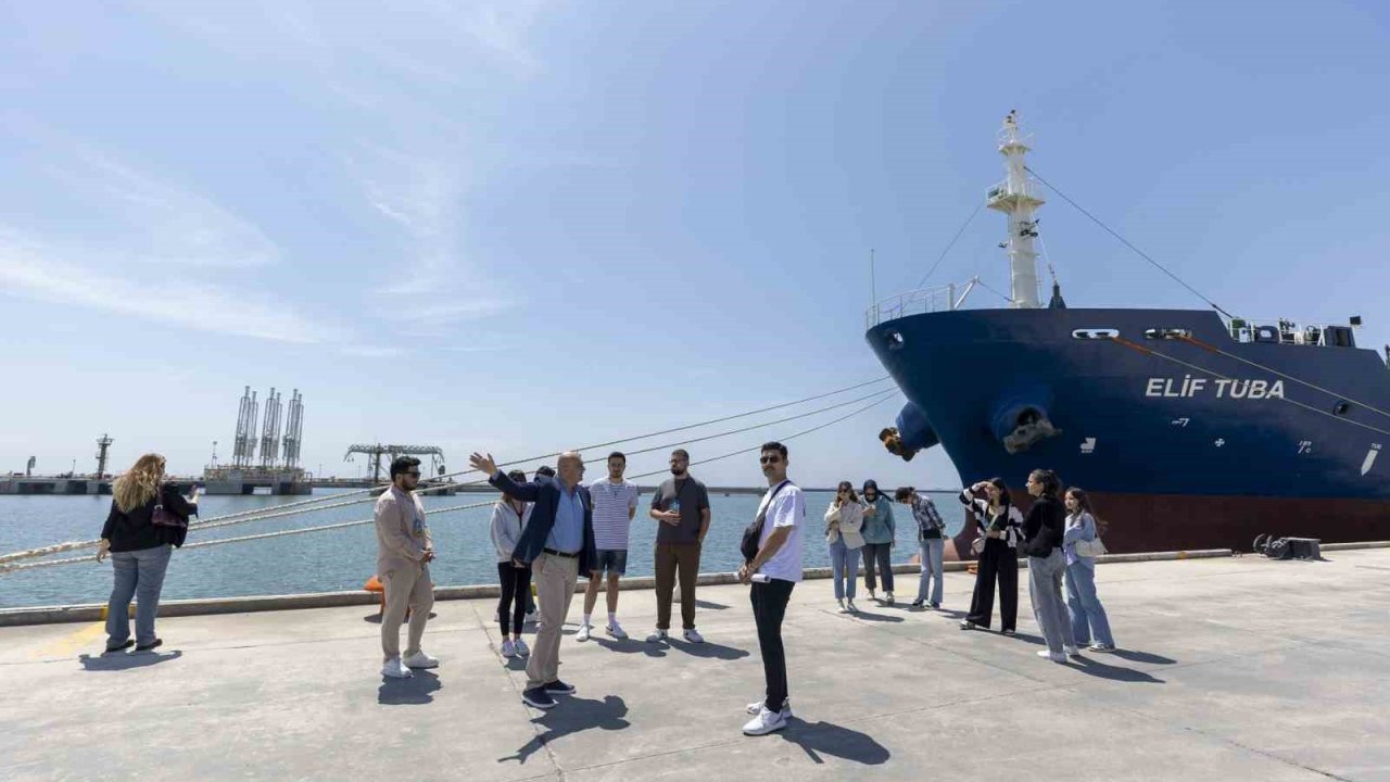 Mersin Kariyer Merkezi, öğrencilere ışık olmaya devam ediyor