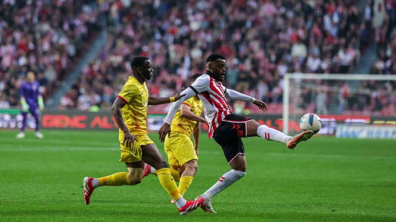Trendyol Süper Lig: Samsunspor: 2 - Kayserispor: 1 (Maç sonucu)