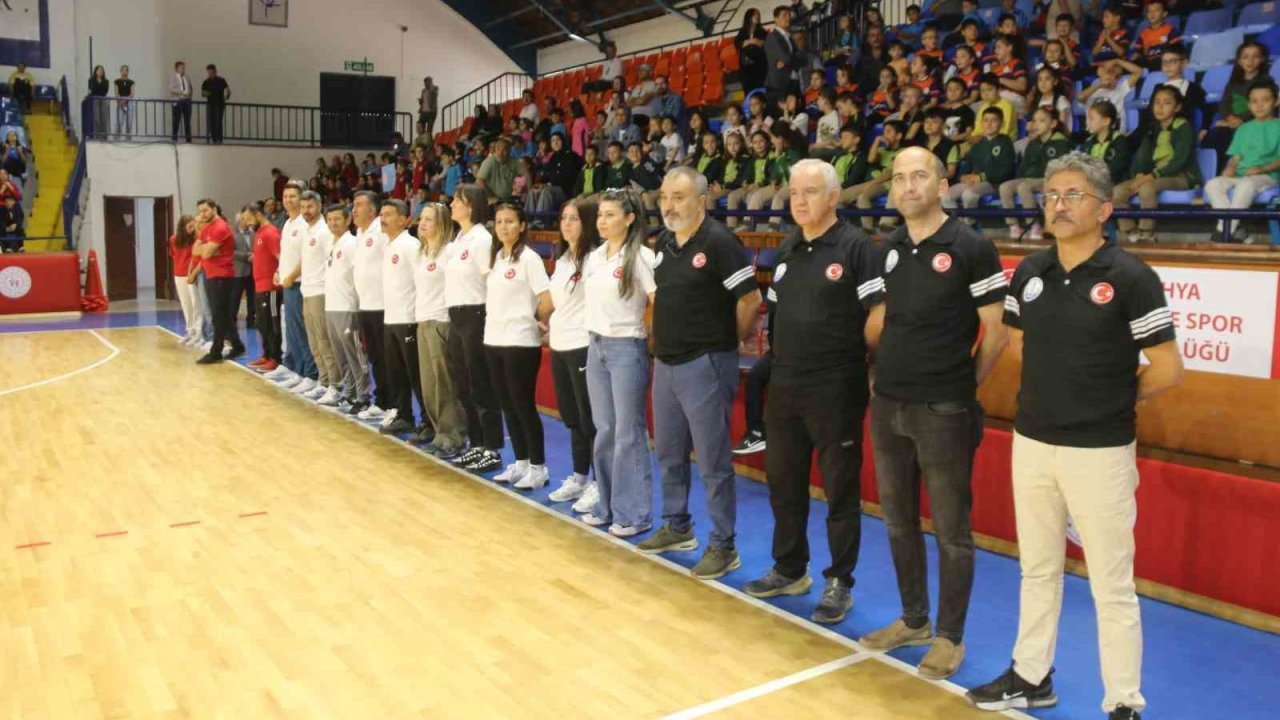 Kütahya’da Geleneksel Çocuk Oyunları ve Spor Şenliği