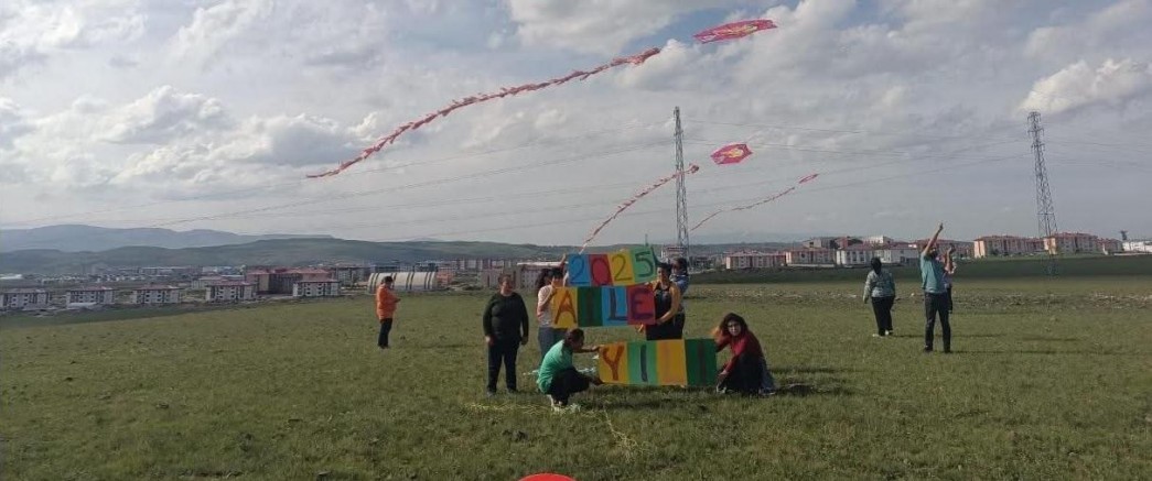 Kars’ta Özel Bireyler İçin Uçurtma Etkinliği Düzenlendi