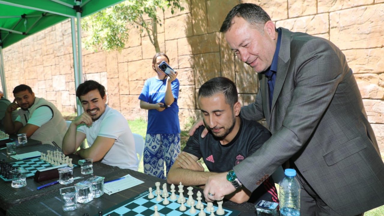 Nizip’te bahar satranç turnuvası coşkusu