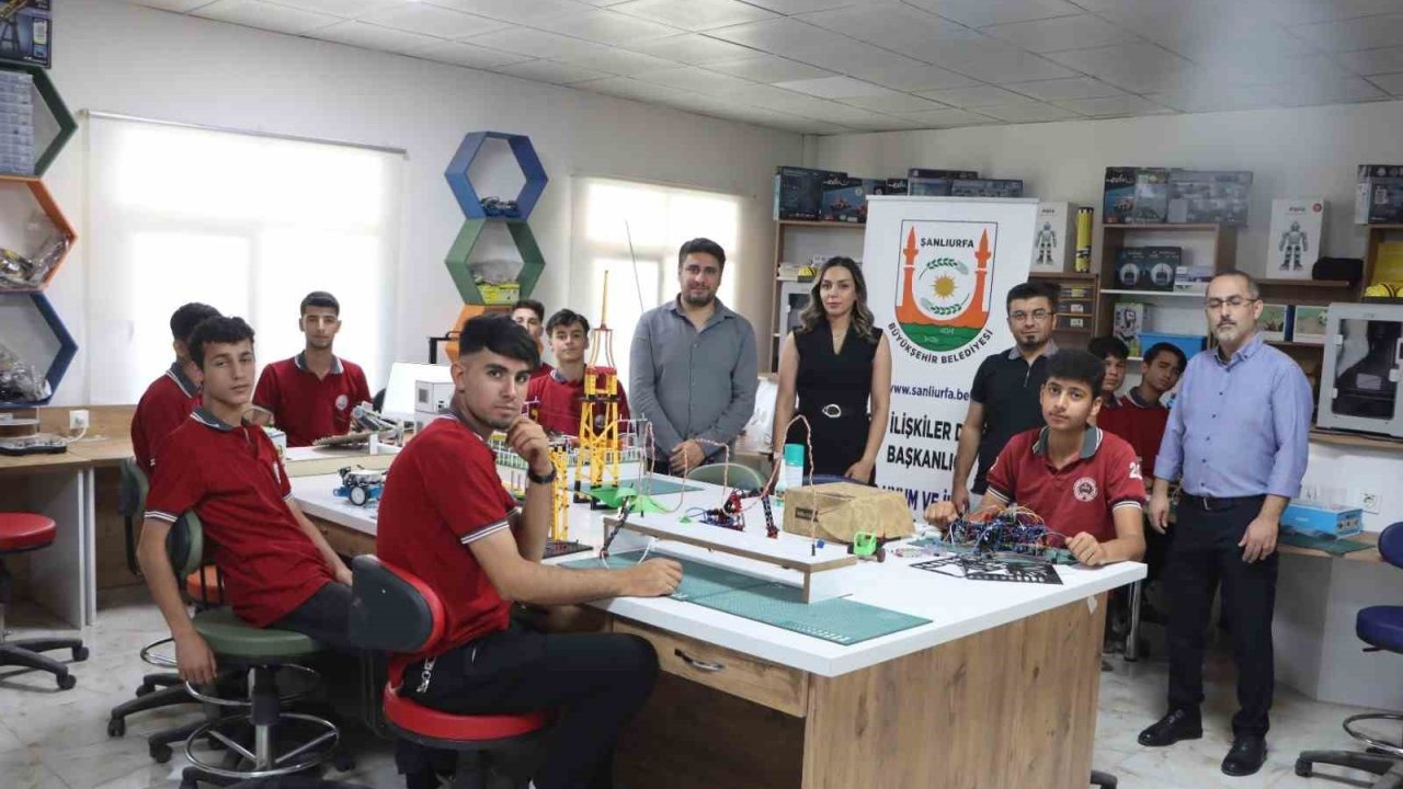 Robotik kodlamayla genç yetenekler destekleniyor