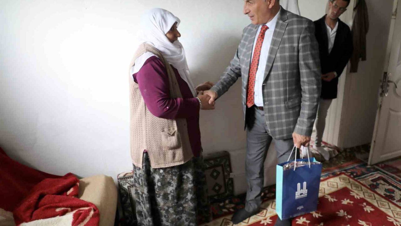 Büyükşehir yaşlı ve dar gelirli aileleri unutmadı