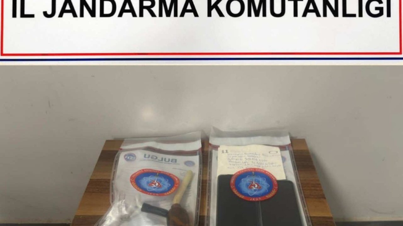 Denizli’de jandarma uyuşturucu tacirlerine geçit vermiyor