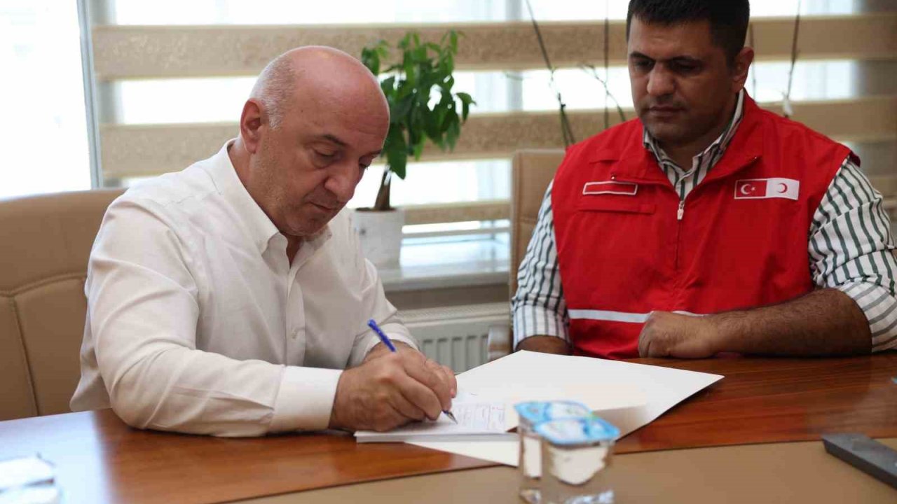 Başkan Bıyık, Gazze için kurban bağışında bulundu