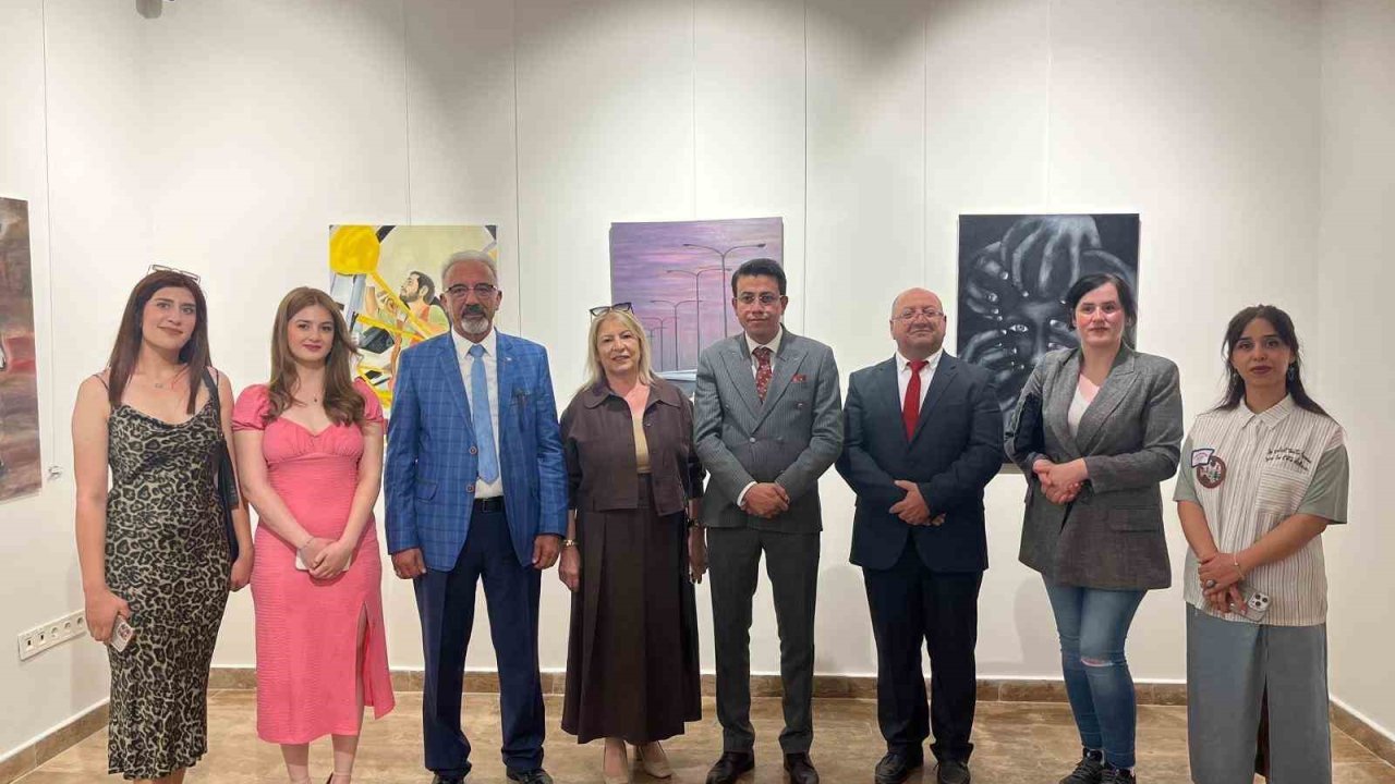 Munzur Üniversitesi resim bölümü sergisi sanatseverlerle buluştu