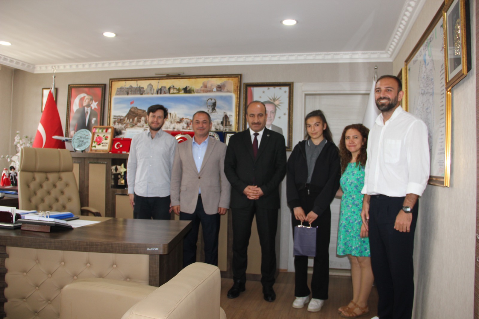 Kars’ta “Dilimizin Zenginlikleri” Projesi öğrencileri ödüllerine kavuştu.