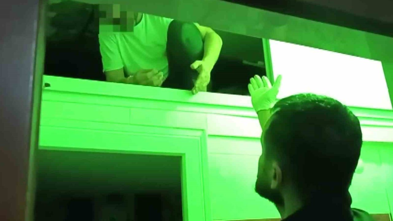 Firari torbacılara operasyon: Biri tavan arasında 10 hükümlü yakalandı