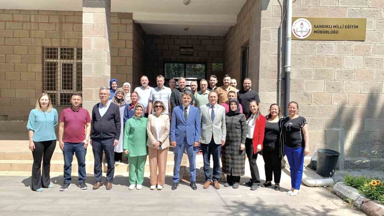 Sandıklı Kaymakamı Önder Çengel’den veda ziyareti