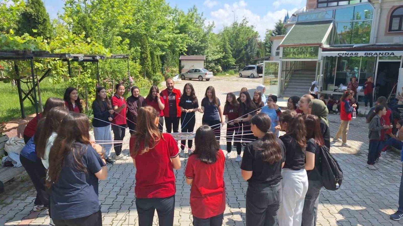 ÇEDES yıl sonu şenliği Selçuklu Camii’nde coşkuyla gerçekleştirildi