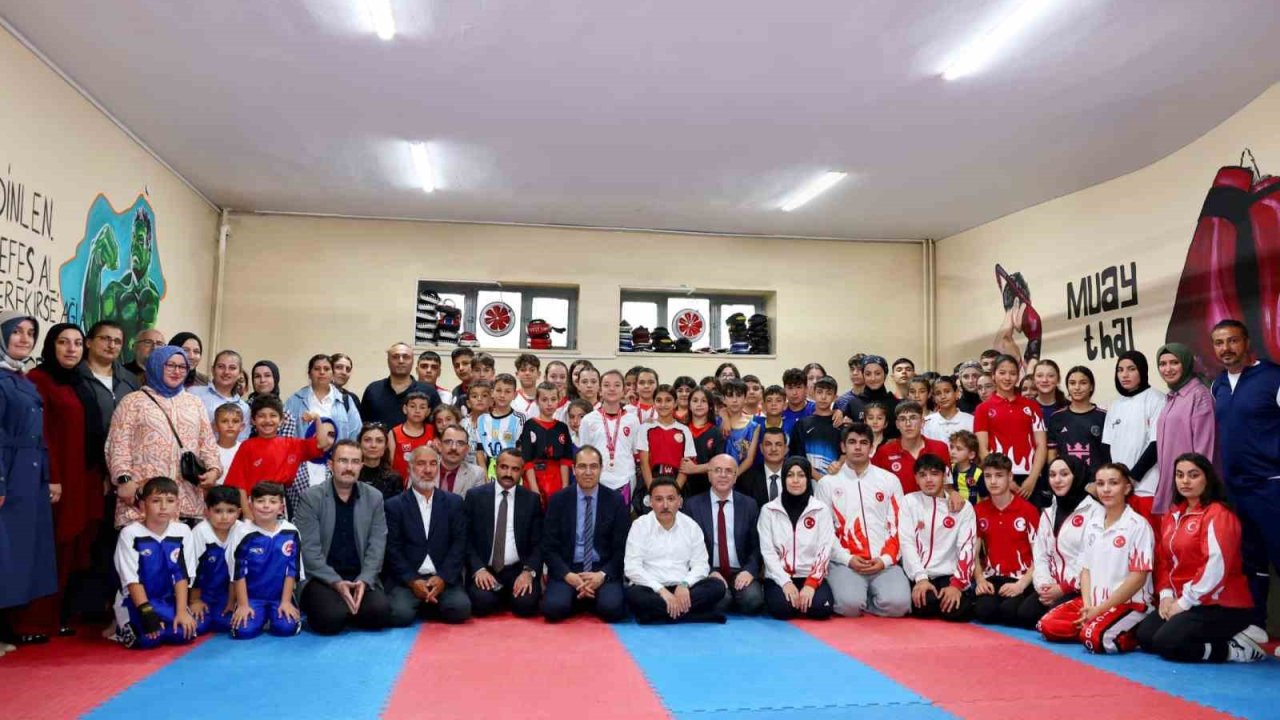 Vali Çiçek’ten Erva Sağlık Spor Kulübü’ne ziyaret