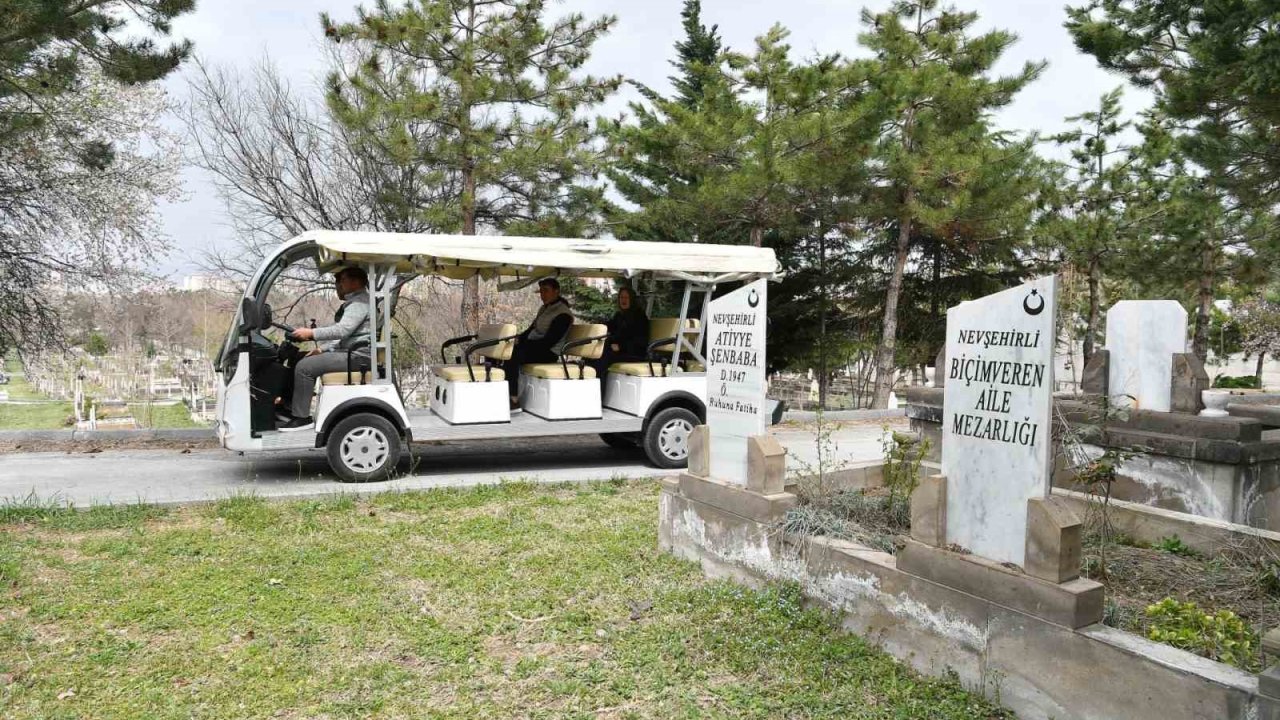 Büyükşehir Belediyesi, mezarlıkları bayram ziyaretine hazırladı