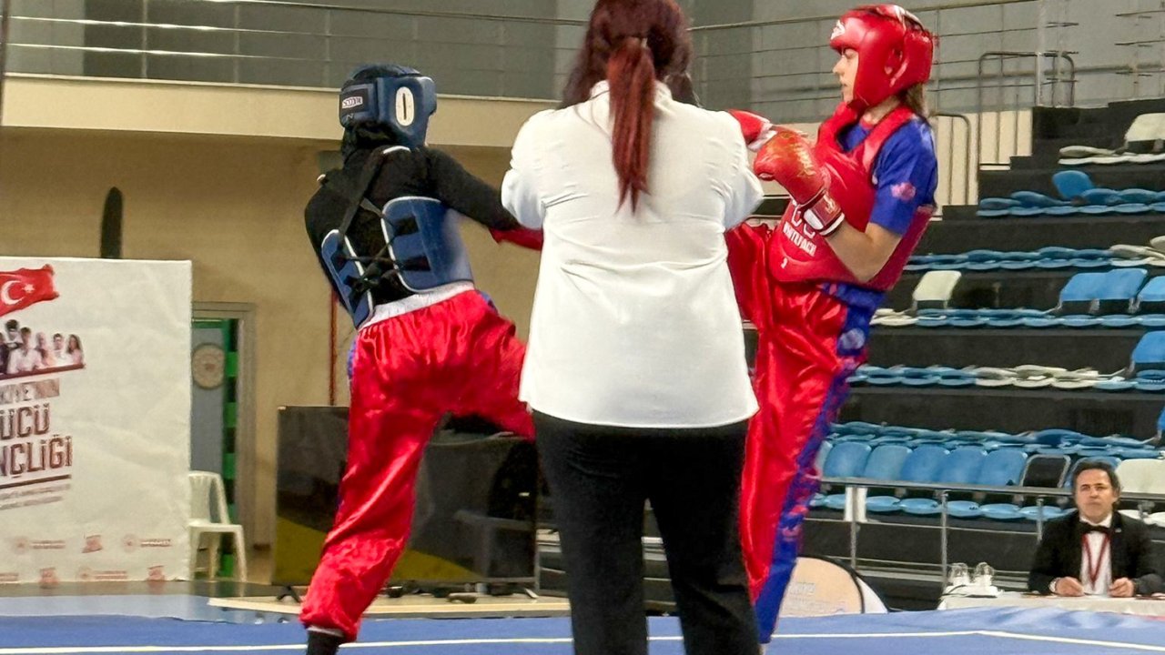 Wushu Kung-Fu’da iki gümüş madalya kazandılar