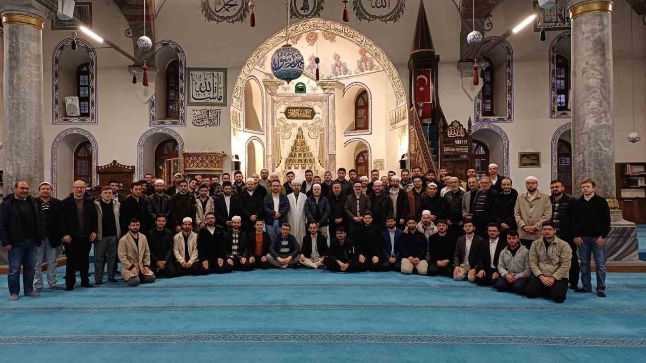 Kütahya’da sabah namazı buluşması ve tarih gezisi