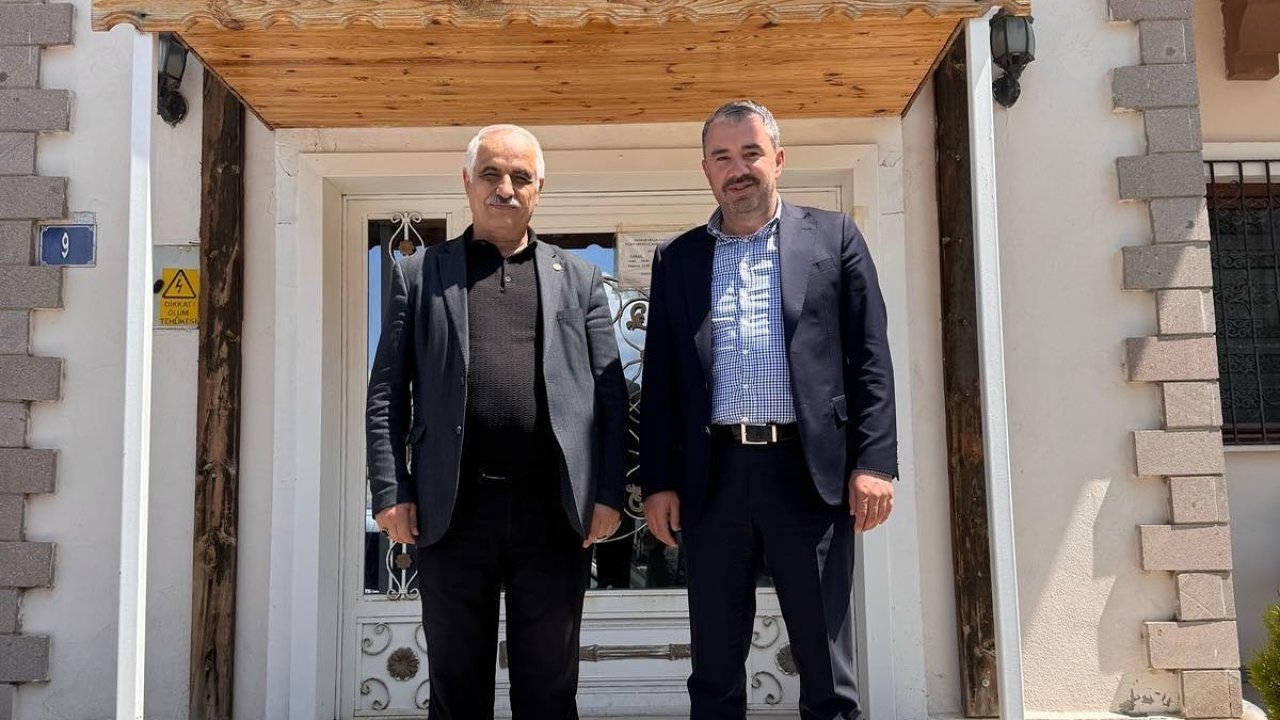 Pursaklar Belediye Başkanı Çetin’den muhtarlara bayram ziyareti