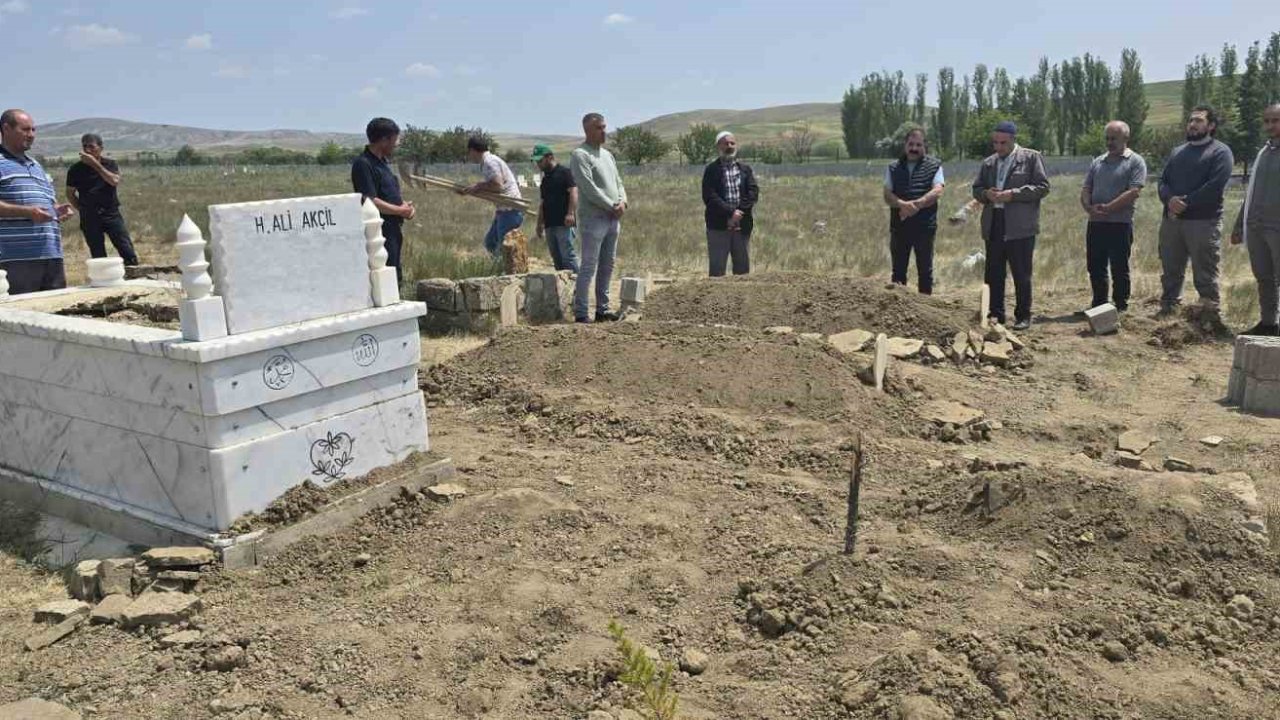 Başkentte muhtarlık seçiminden kalan husumet: Baba ve oğul toprağa verildi