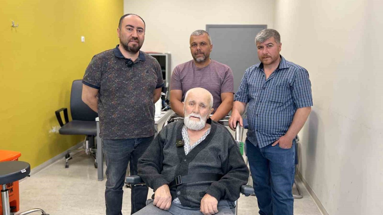 Oğlunun kalp masajı babasına hayat verdi