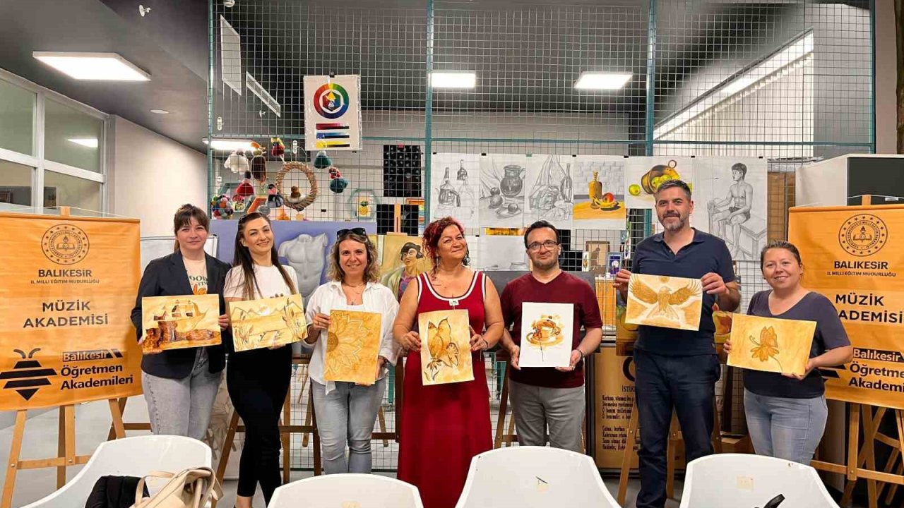 Müzik Akademisinden Kahve ve Müzik eşliğinde veda