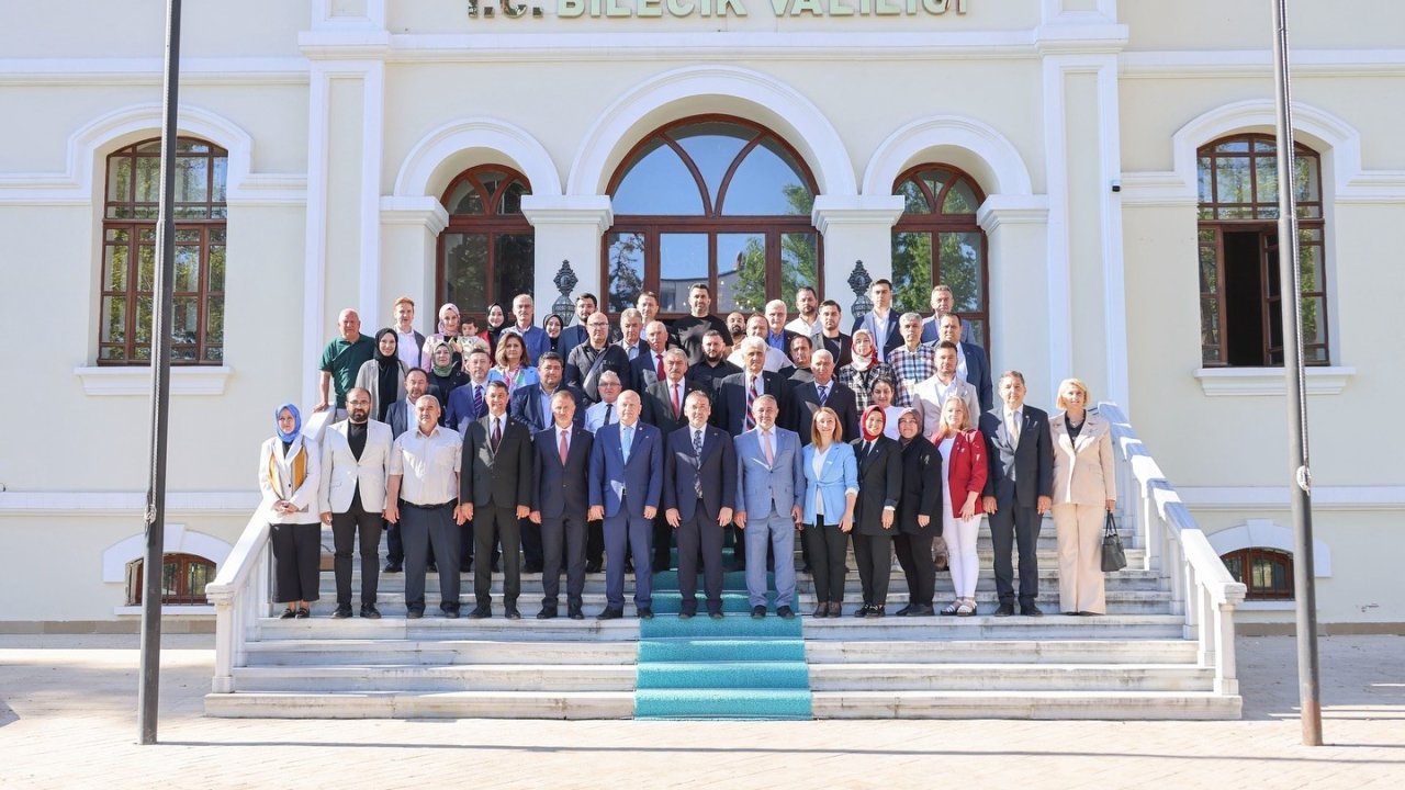 AK Parti Bilecik teşkilatından Vali Sözer’e hayırlı olsun ziyareti