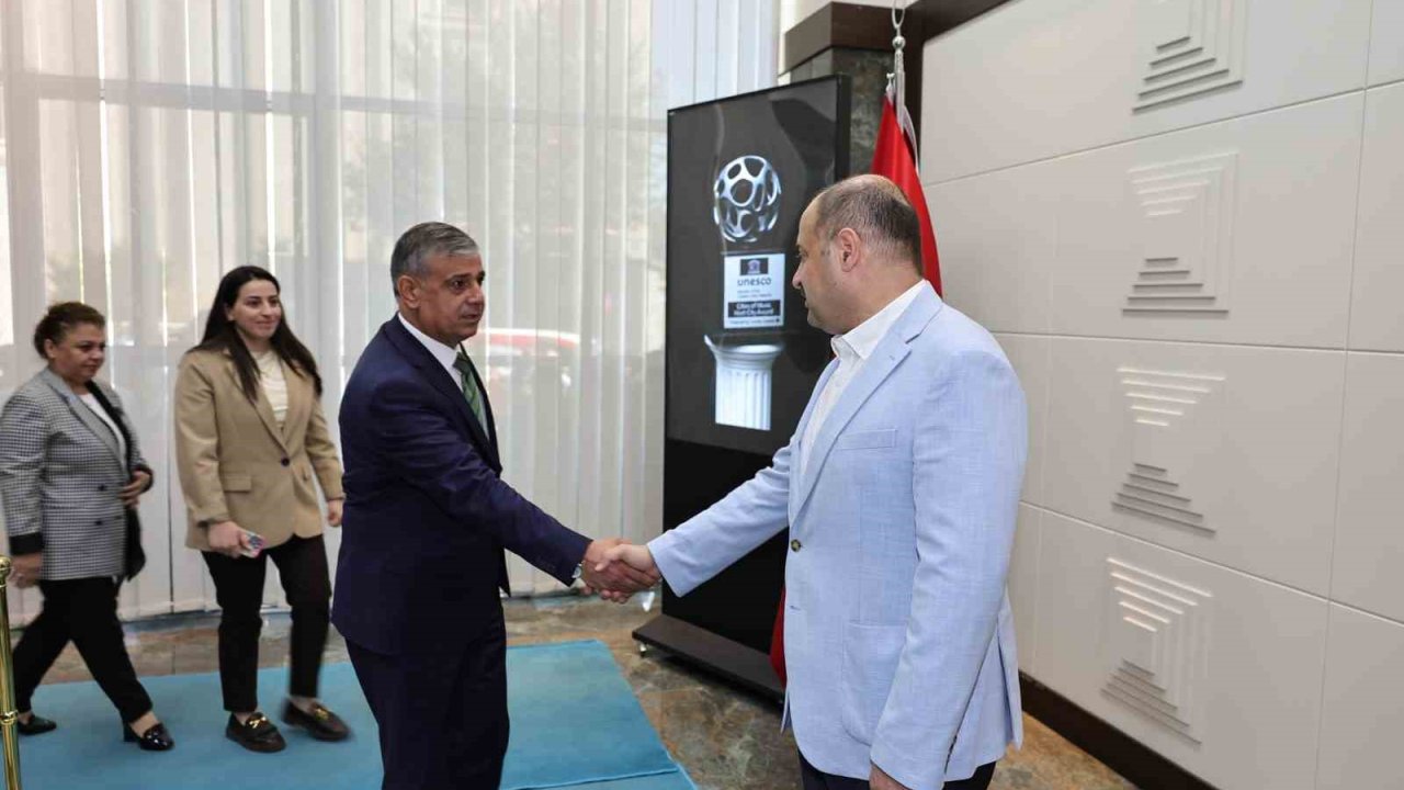 Gülpınar personelleriyle bayramlaştı