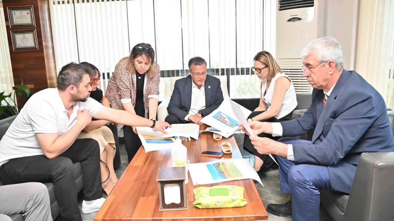 Alaşehir’de sokak hayvanları için yapılan çalışmalar değerlendirildi
