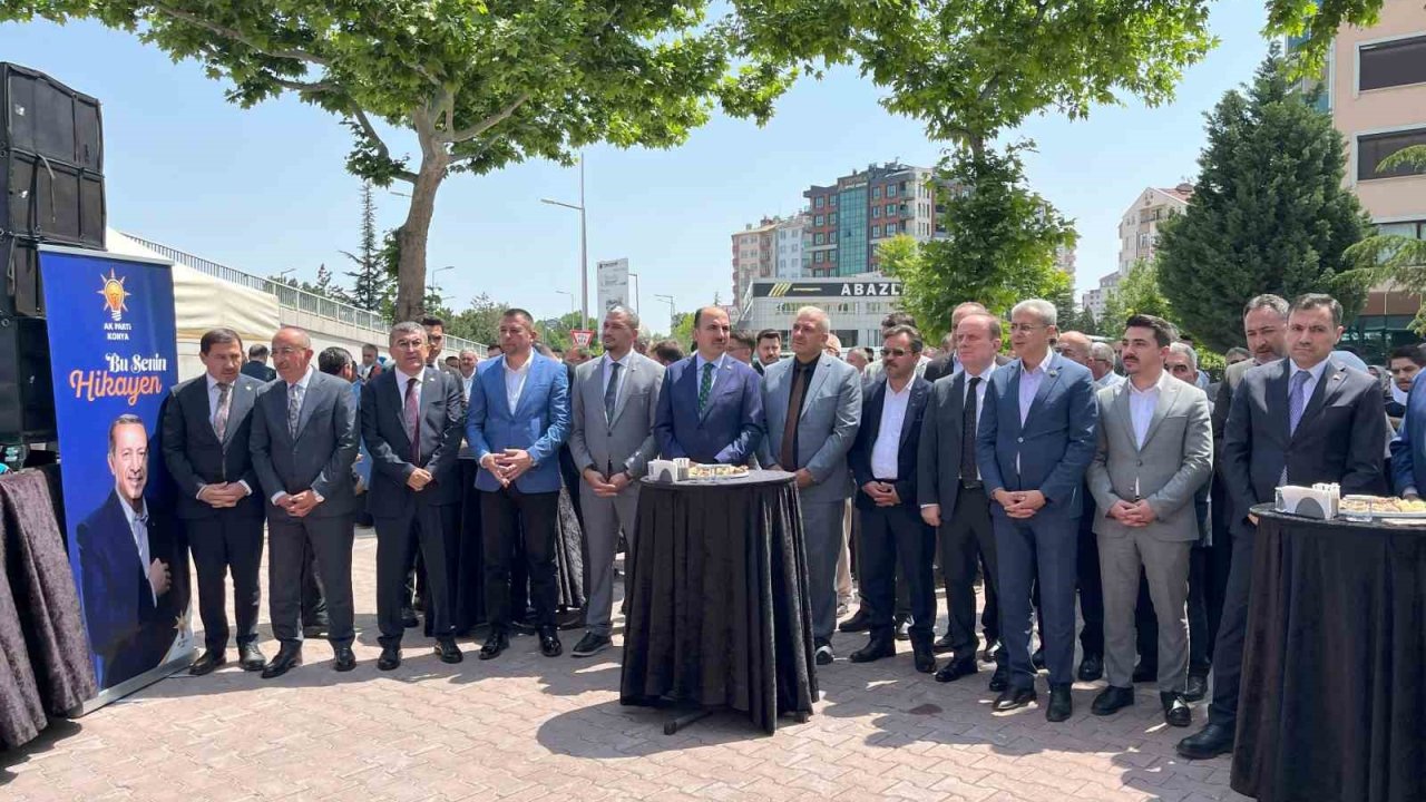 AK Parti Konya’da bayramlaşma programı düzenlendi