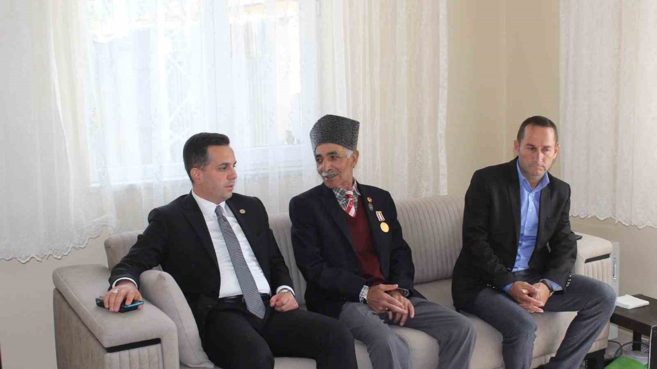 Kaymakam Şahin şehit ve gazi aileleriyle bir araya geldi