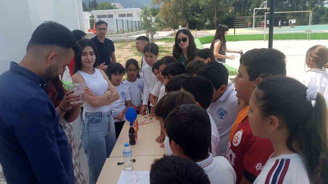 Çatalköy’de üniversitelilerden ilham veren eğitim desteği