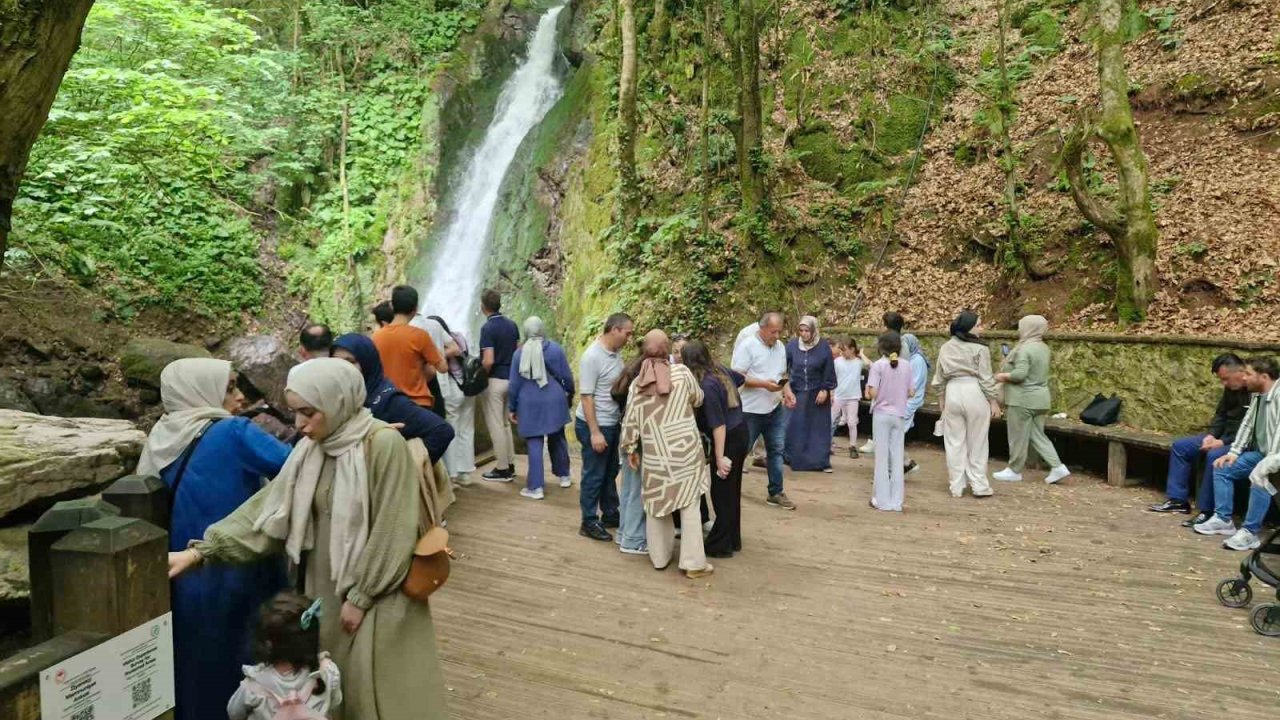Düzce bayram boyunca 50 binden fazla kişiyi ağırladı